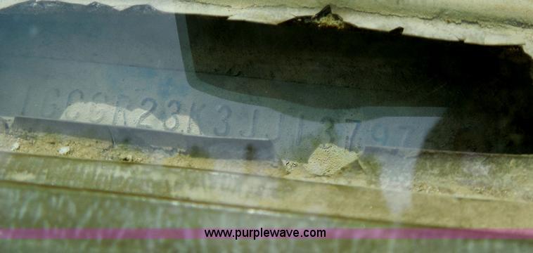 image for item H3207 1988 Chevrolet R20 Crew Cab truck cab and chassis