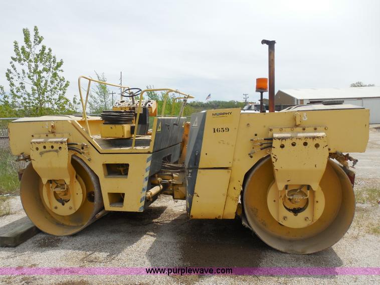 image for item H3208 Bomag BW161AD vibratory roller