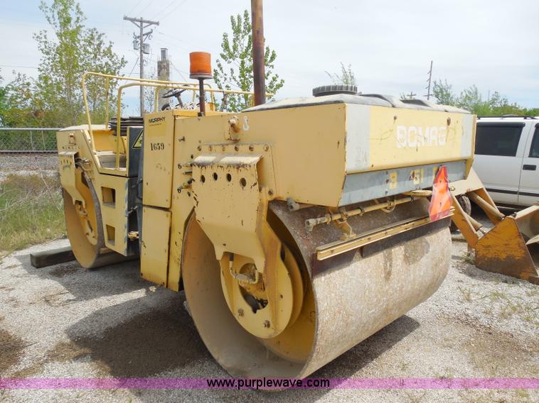 image for item H3208 Bomag BW161AD vibratory roller