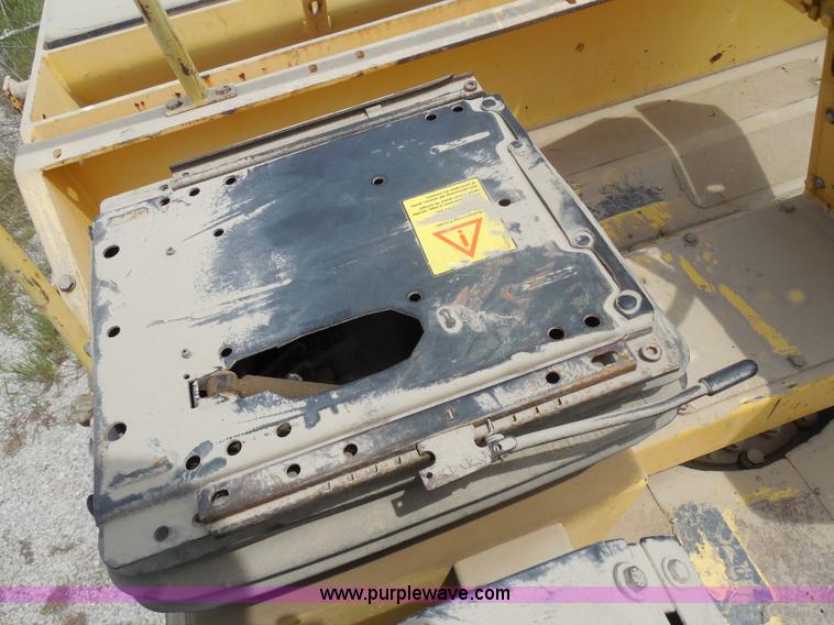 image for item H3208 Bomag BW161AD vibratory roller