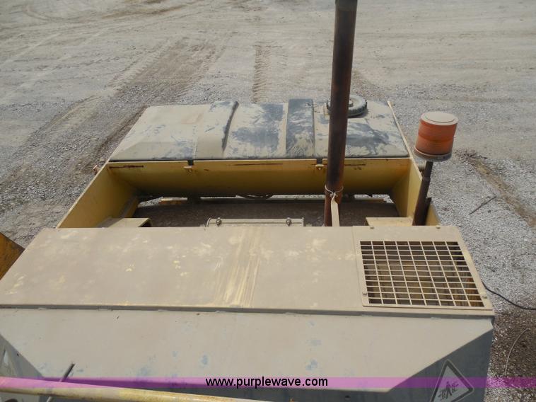 image for item H3208 Bomag BW161AD vibratory roller