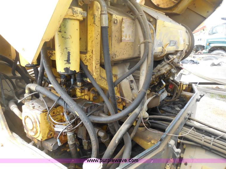 image for item H3208 Bomag BW161AD vibratory roller