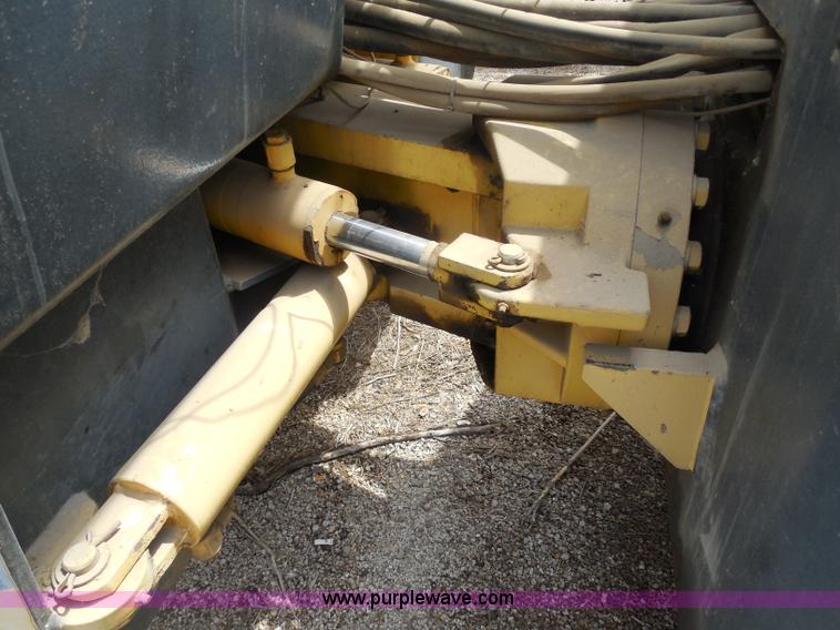image for item H3208 Bomag BW161AD vibratory roller