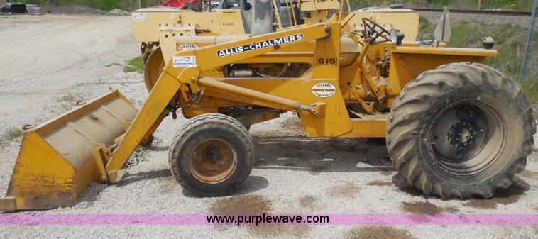 image for item H3209 Allis Chalmers 615 tractor