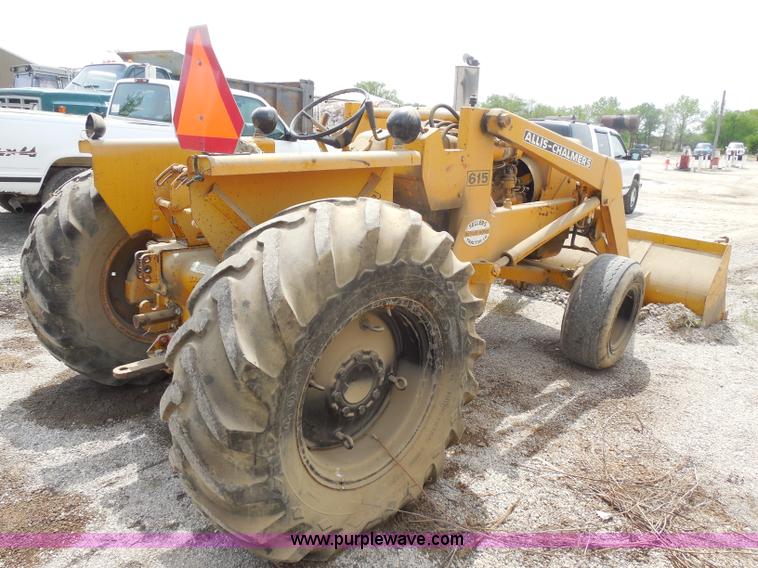 image for item H3209 Allis Chalmers 615 tractor