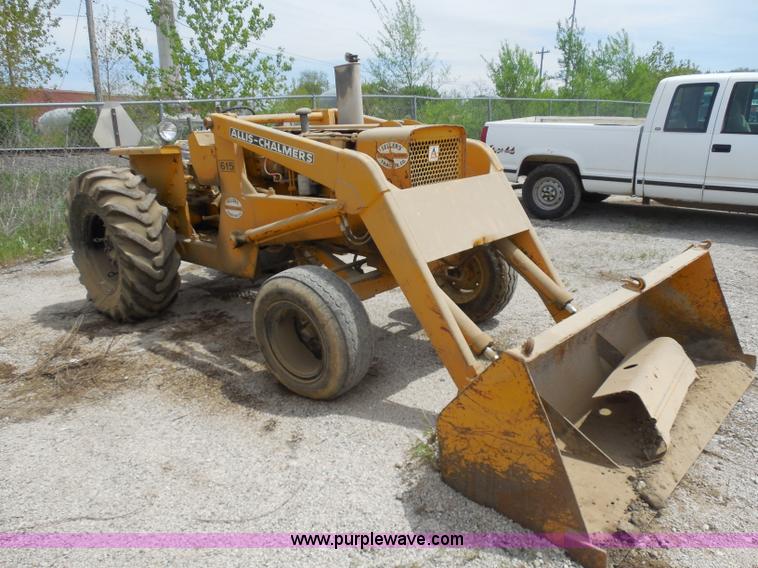 image for item H3209 Allis Chalmers 615 tractor