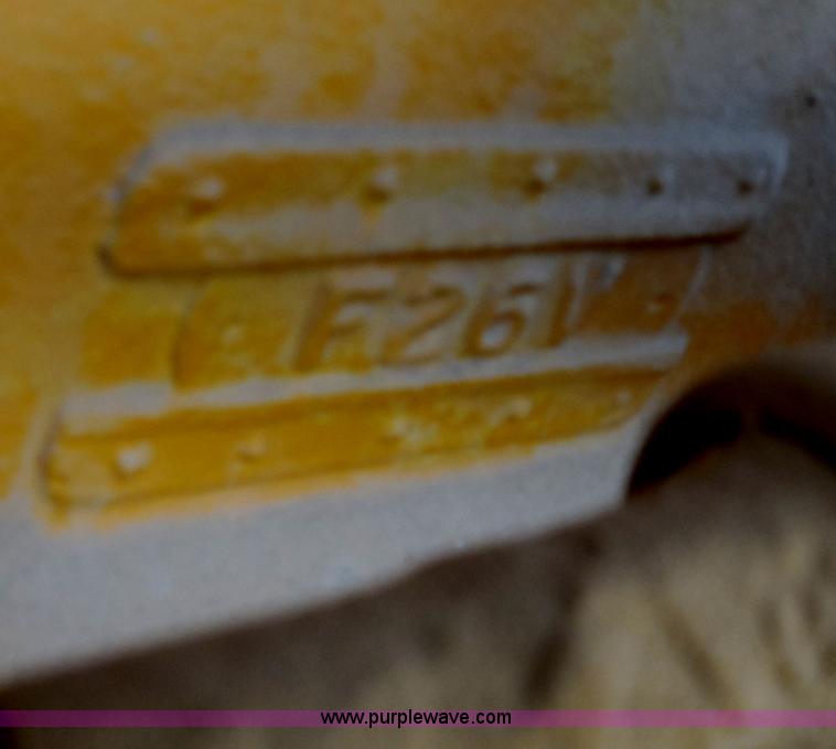 image for item H3209 Allis Chalmers 615 tractor