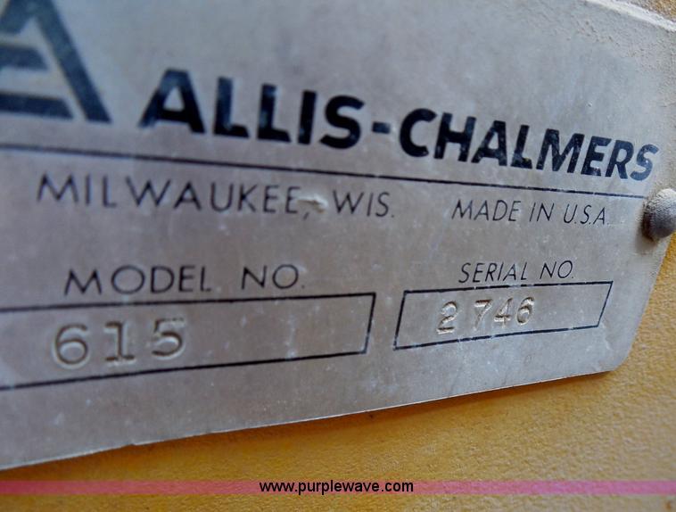image for item H3209 Allis Chalmers 615 tractor