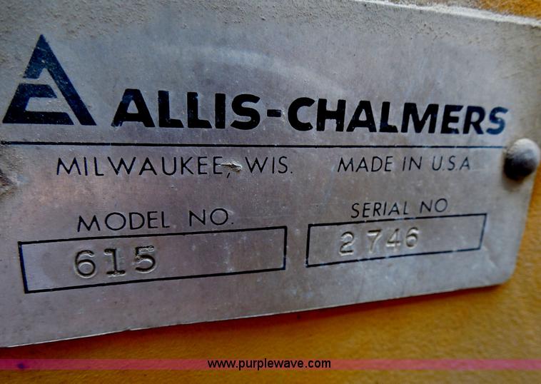 image for item H3209 Allis Chalmers 615 tractor