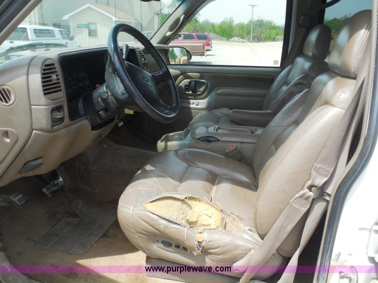 image for item H3210 1997 Chevrolet Tahoe SUV