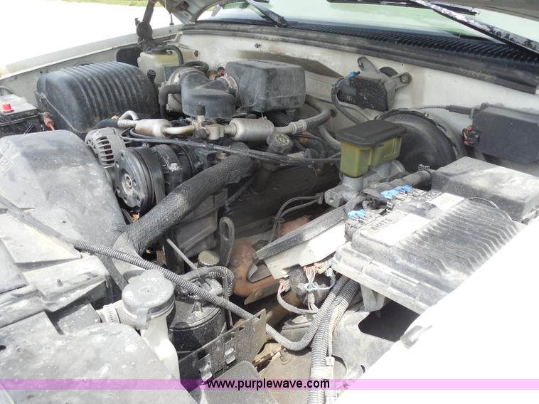 image for item H3210 1997 Chevrolet Tahoe SUV