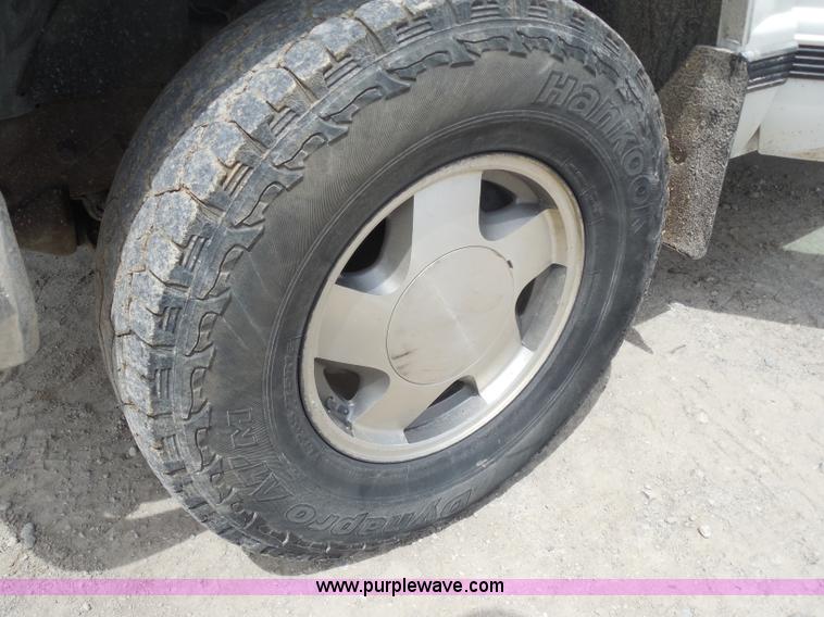 image for item H3210 1997 Chevrolet Tahoe SUV