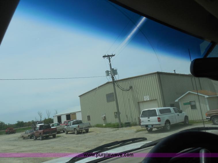 image for item H3210 1997 Chevrolet Tahoe SUV