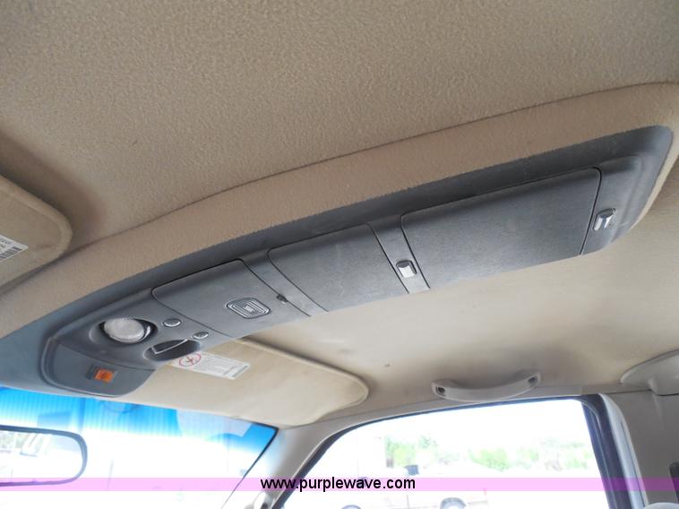 image for item H3211 1998 Chevrolet Silverado 1500 Extended Cab pickup truck