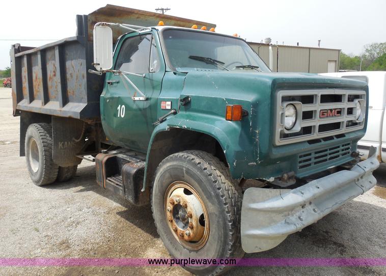 image for item H3212 1984 GMC TopKick C6000 dump truck