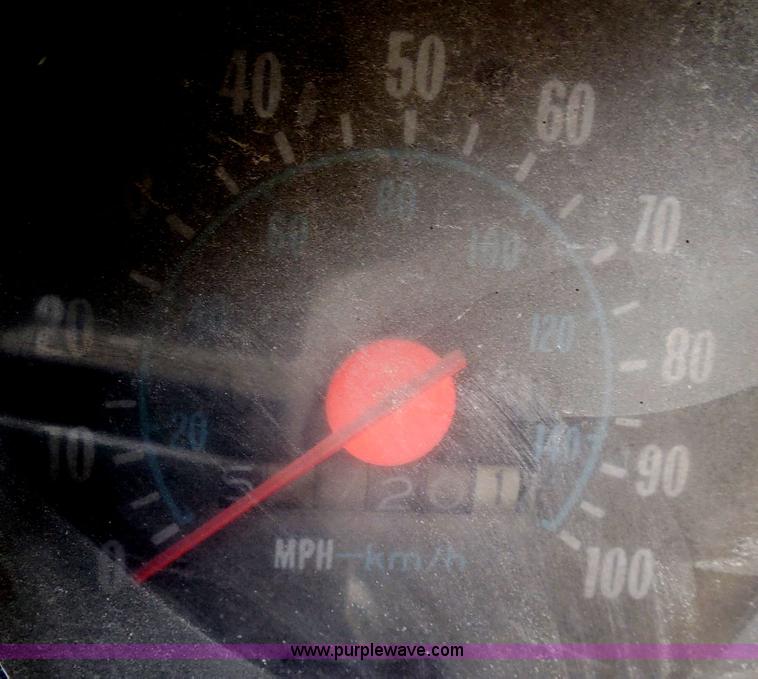 image for item H3212 1984 GMC TopKick C6000 dump truck