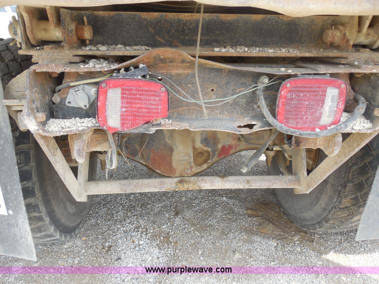 image for item H3212 1984 GMC TopKick C6000 dump truck