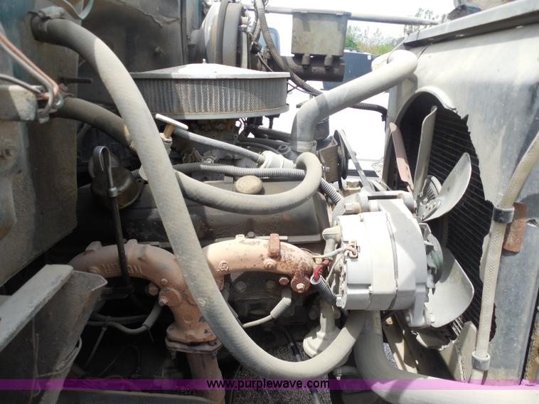 image for item H3212 1984 GMC TopKick C6000 dump truck