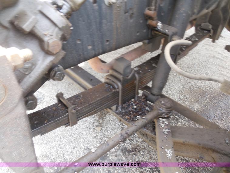 image for item H3212 1984 GMC TopKick C6000 dump truck