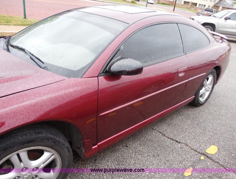 image for item H3222 2003 Dodge Stratus SE