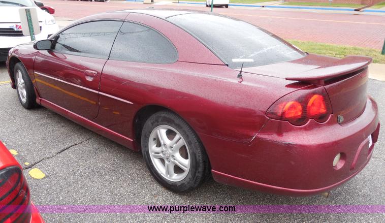 image for item H3222 2003 Dodge Stratus SE