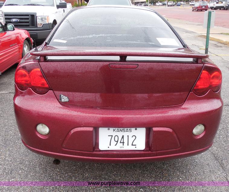 image for item H3222 2003 Dodge Stratus SE