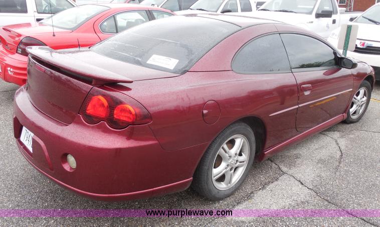 image for item H3222 2003 Dodge Stratus SE