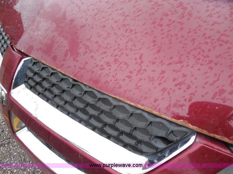 image for item H3222 2003 Dodge Stratus SE