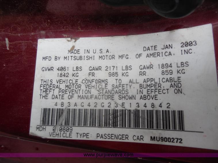 image for item H3222 2003 Dodge Stratus SE