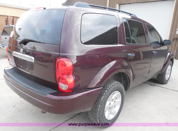 image for item H3232 2005 Dodge Durango SLT SUV