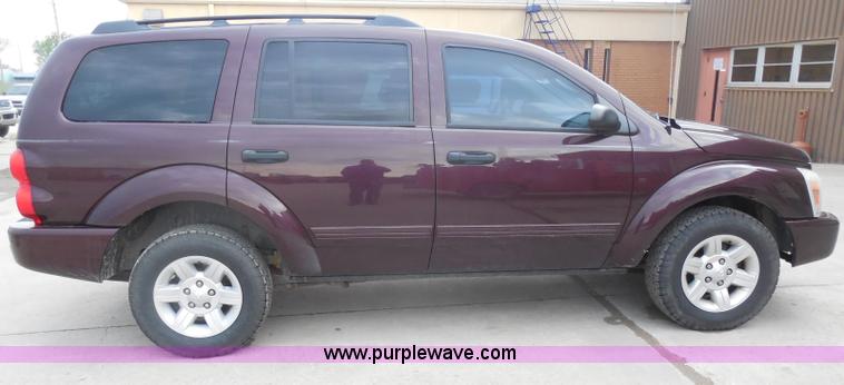 image for item H3232 2005 Dodge Durango SLT SUV