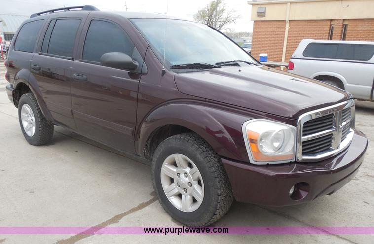 image for item H3232 2005 Dodge Durango SLT SUV