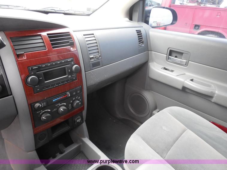 image for item H3232 2005 Dodge Durango SLT SUV