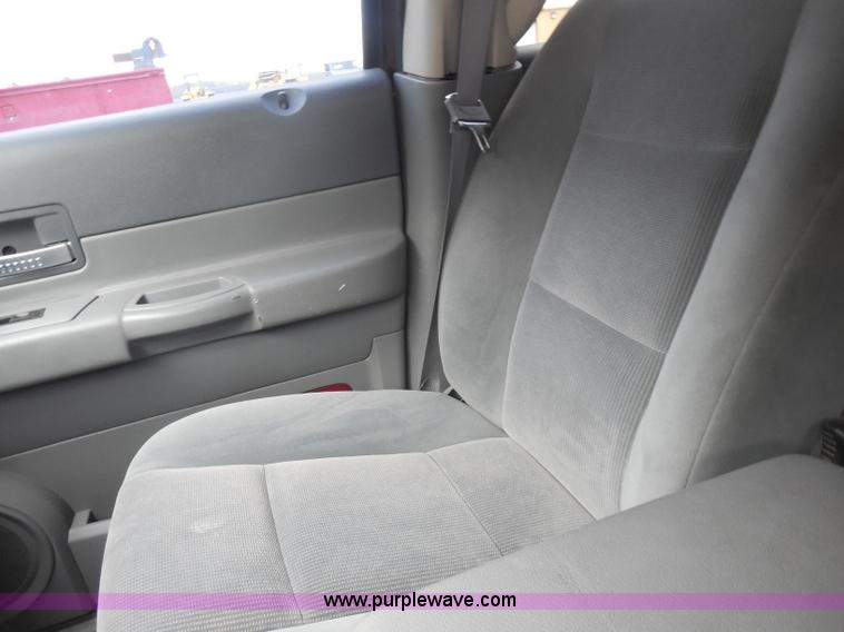 image for item H3232 2005 Dodge Durango SLT SUV