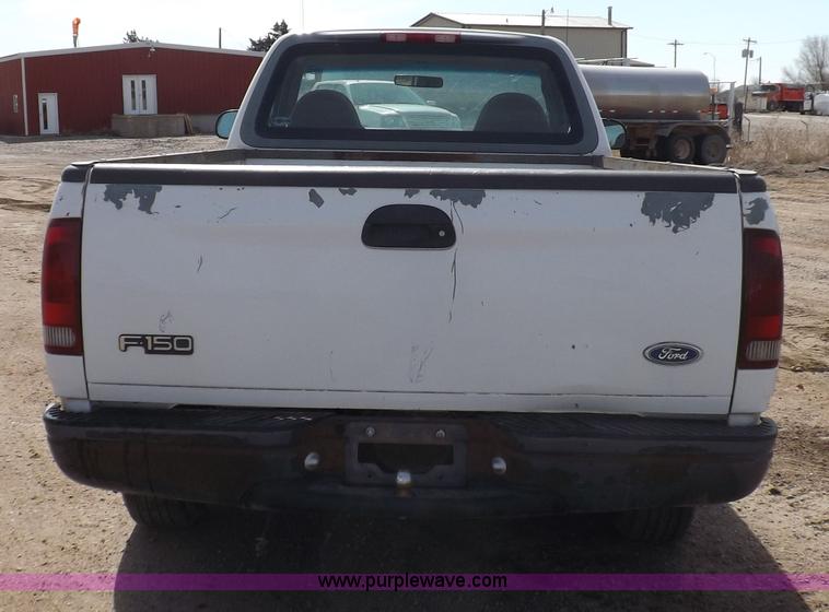 image for item H7188 1997 Ford F150 pickup truck