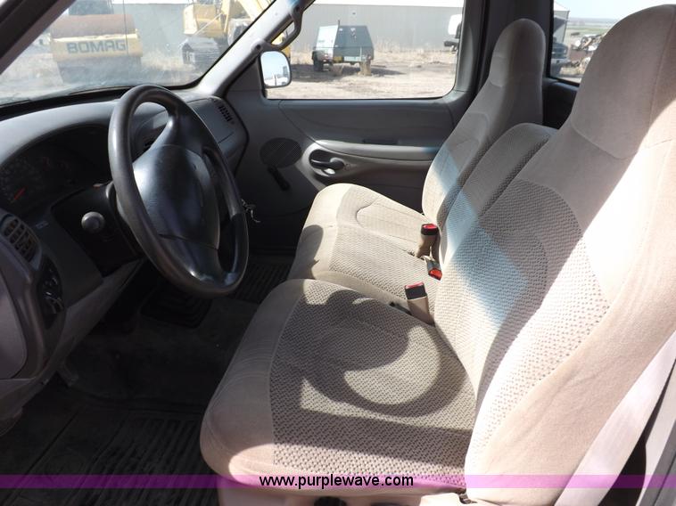 image for item H7188 1997 Ford F150 pickup truck