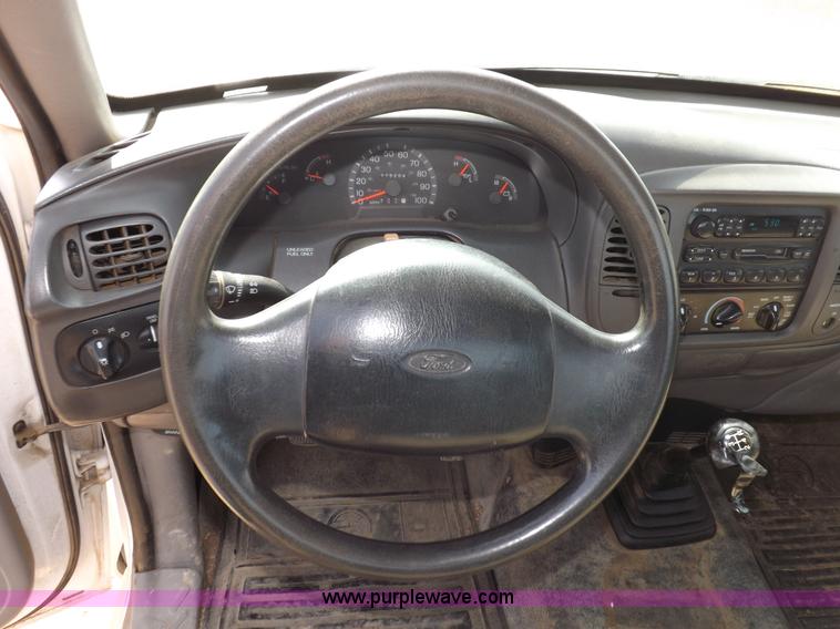 image for item H7188 1997 Ford F150 pickup truck