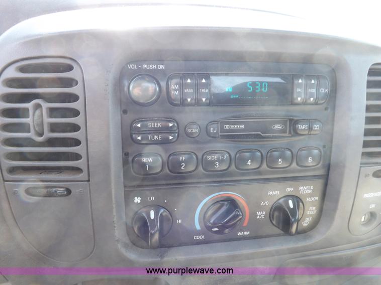 image for item H7188 1997 Ford F150 pickup truck