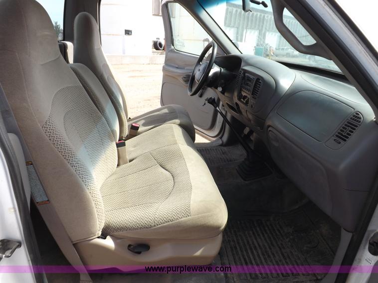 image for item H7188 1997 Ford F150 pickup truck