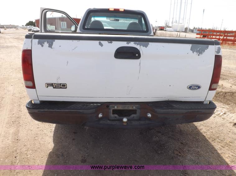 image for item H7188 1997 Ford F150 pickup truck