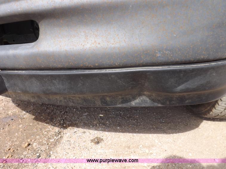 image for item H7188 1997 Ford F150 pickup truck