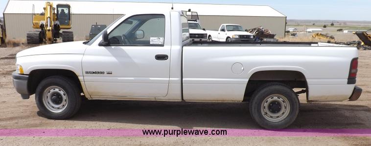 image for item H7190 1999 Dodge Ram 1500 pickup truck