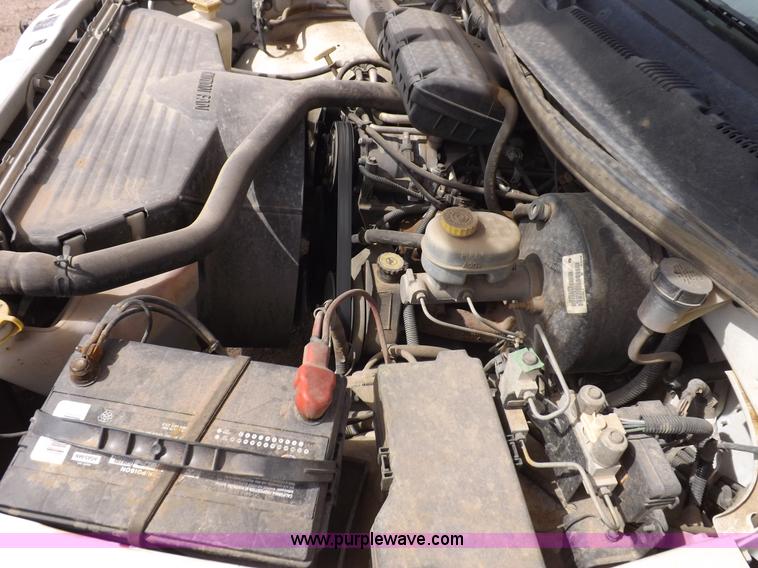 image for item H7190 1999 Dodge Ram 1500 pickup truck