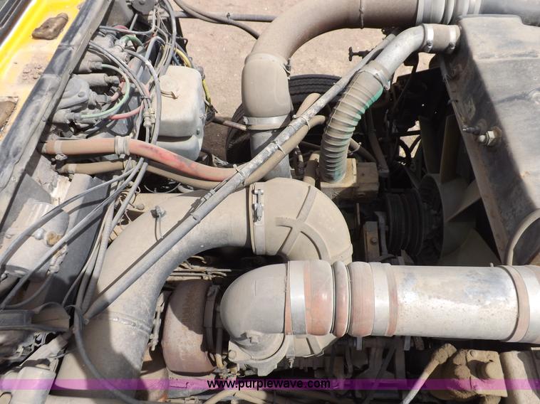 image for item H7191 1988 GMC General dump truck