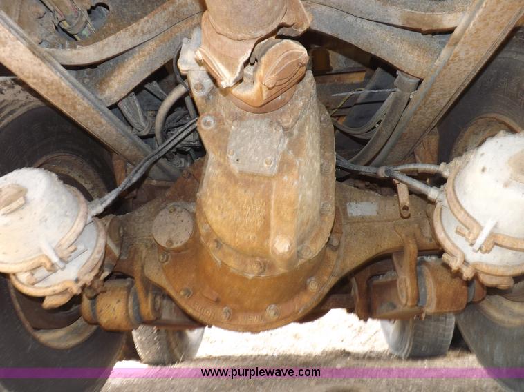 image for item H7191 1988 GMC General dump truck