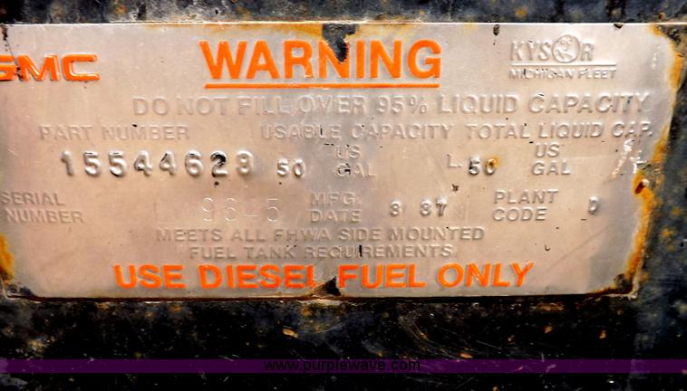 image for item H7191 1988 GMC General dump truck