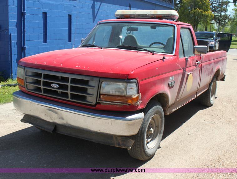 image for item H7494 1996 Ford F250 Heavy Duty XL pickup truck