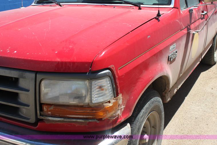 image for item H7494 1996 Ford F250 Heavy Duty XL pickup truck