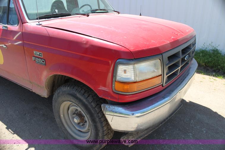 image for item H7494 1996 Ford F250 Heavy Duty XL pickup truck