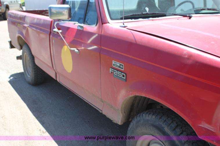 image for item H7494 1996 Ford F250 Heavy Duty XL pickup truck